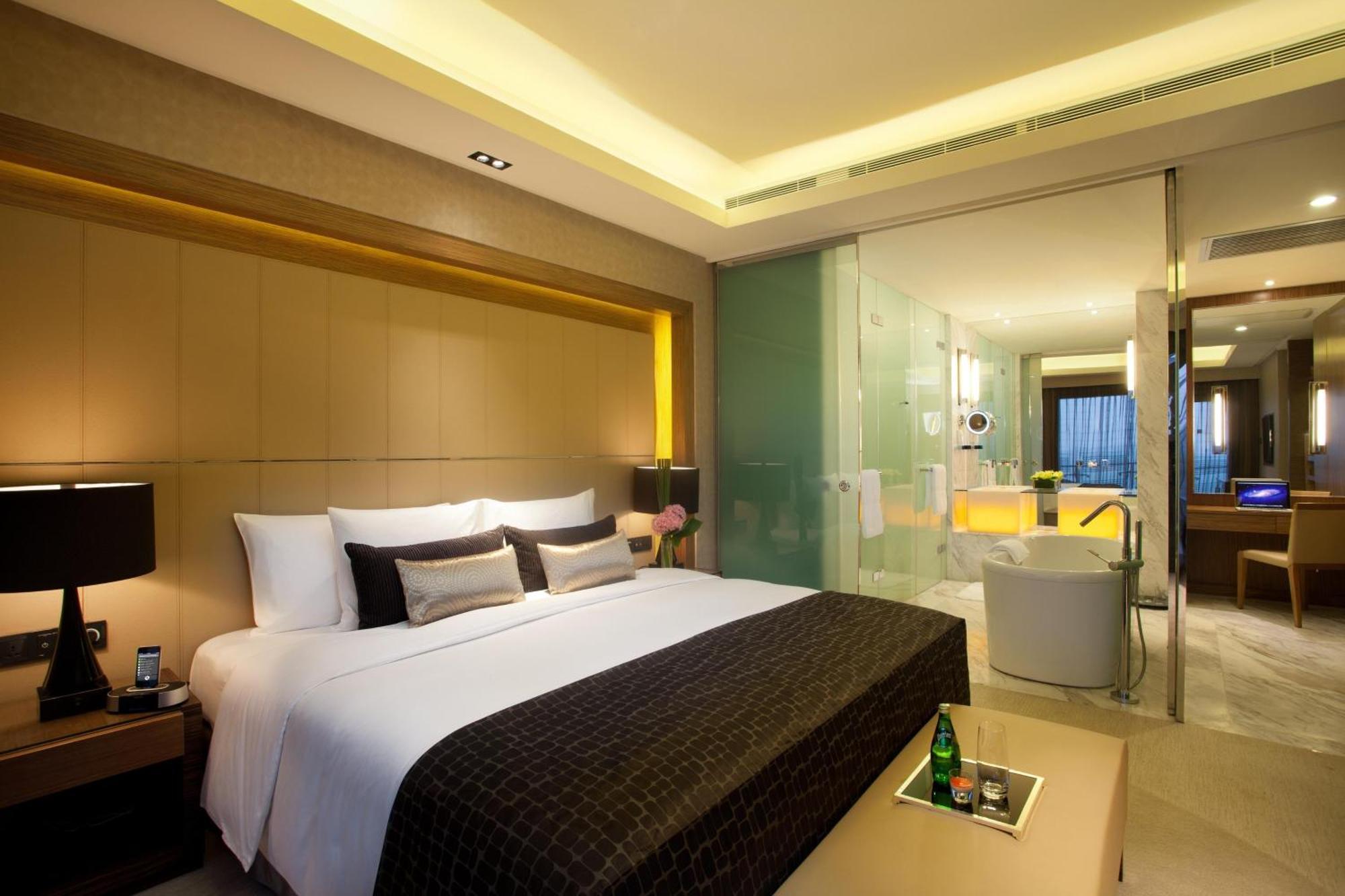 Intercontinental Shanghai Harbour City By Ihg Nanhui Exterior foto